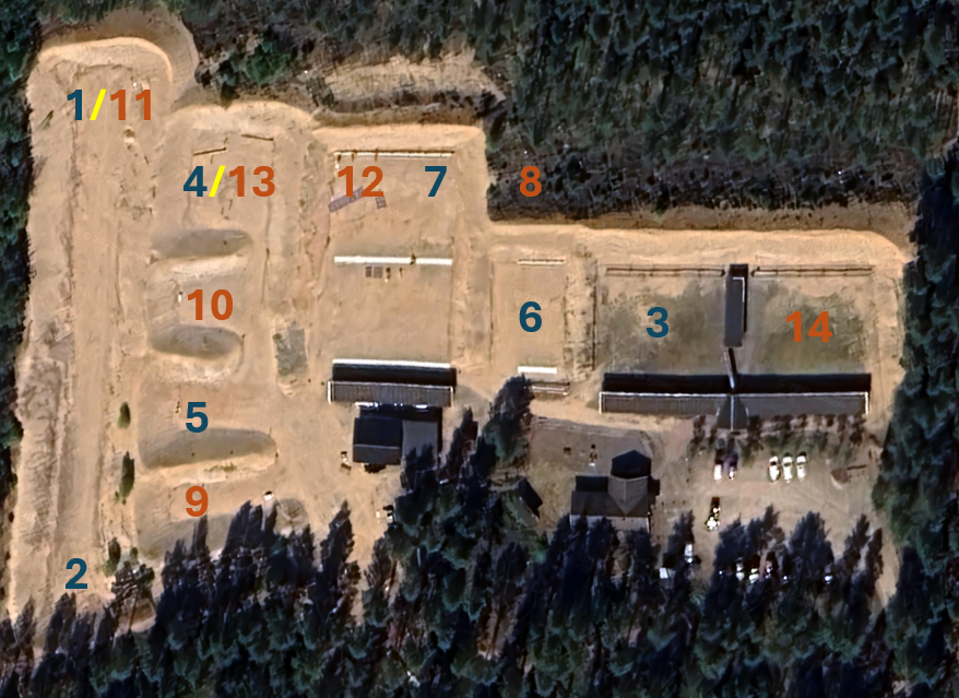 Flygvy över Sörmons skjutbana med alla 14 stages numrerade i blått (dag 1) och orange (dag 2)